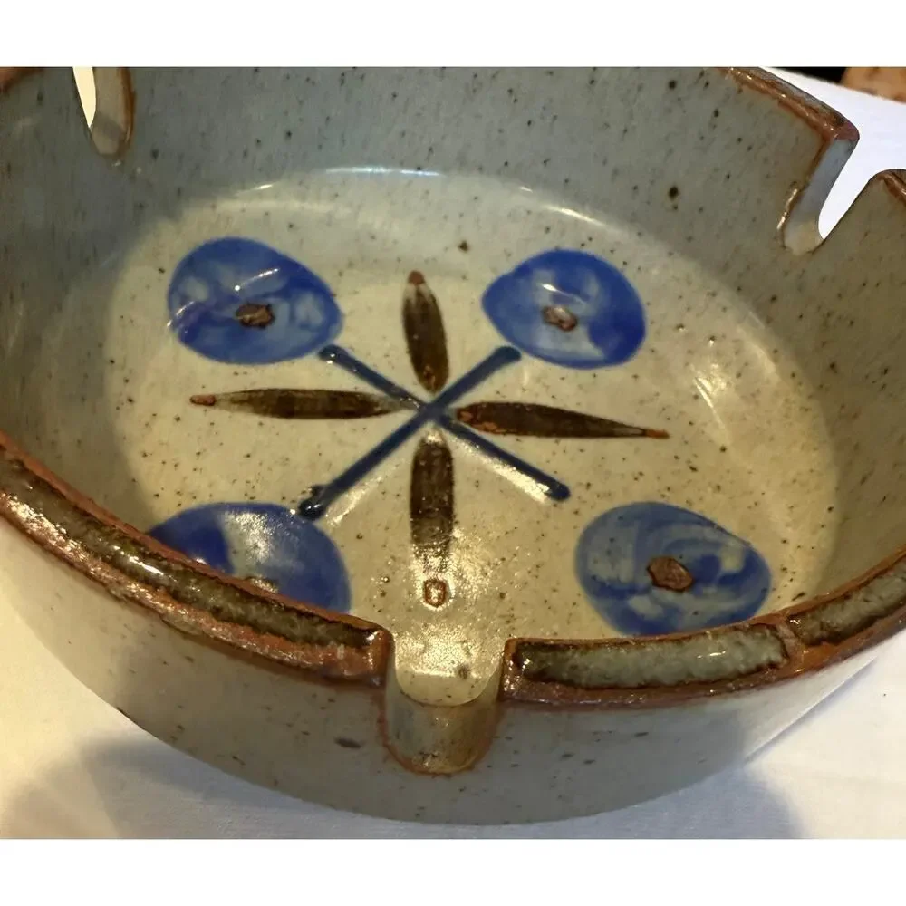 Vintage Ceramic Pottery 4.5